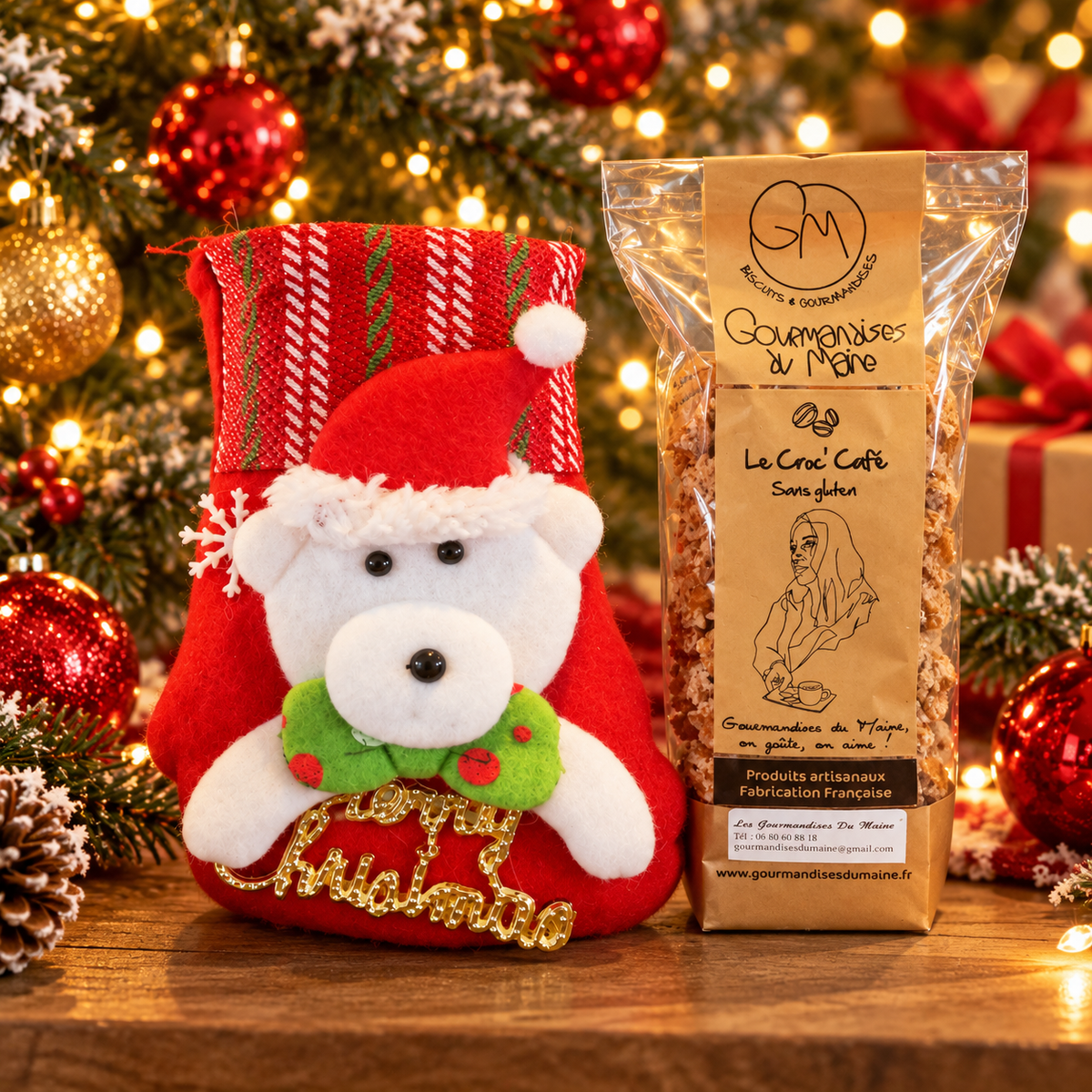 Coffret Gourmand de Noël « L’Ourson de Noël » – Chaussette Décorative à Suspendre au Sapin avec Biscuits Artisanaux Croc’ Café Sans Gluten